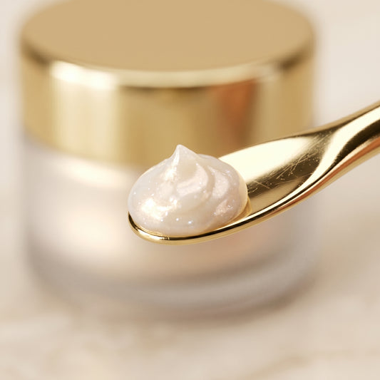 Celluray Snail Glow Moisturizer macro product close-up